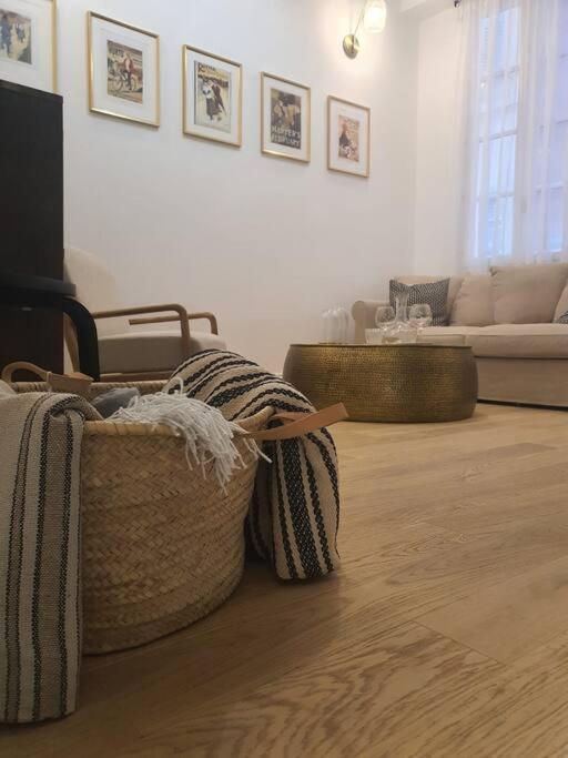 Chez Collette - Luxury In The Old Nizza Esterno foto