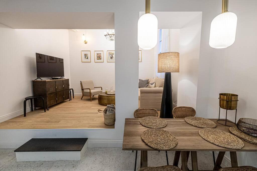 Chez Collette - Luxury In The Old Nizza Esterno foto