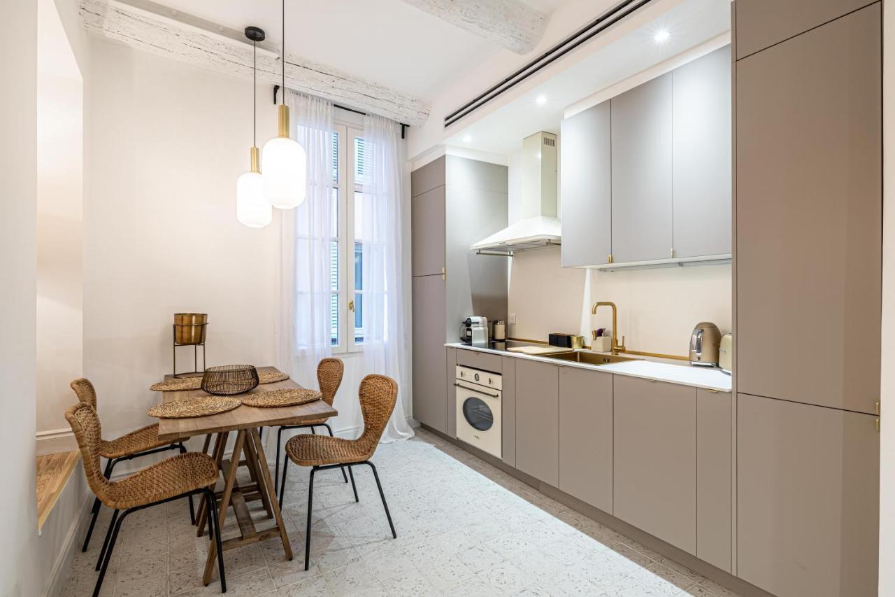 Chez Collette - Luxury In The Old Nizza Esterno foto